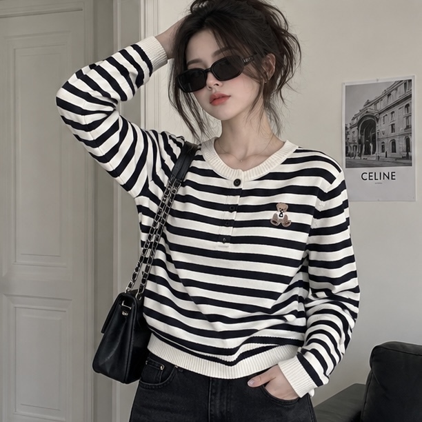 C1185. KNITTED TOP LONG SLEEVES NAVY