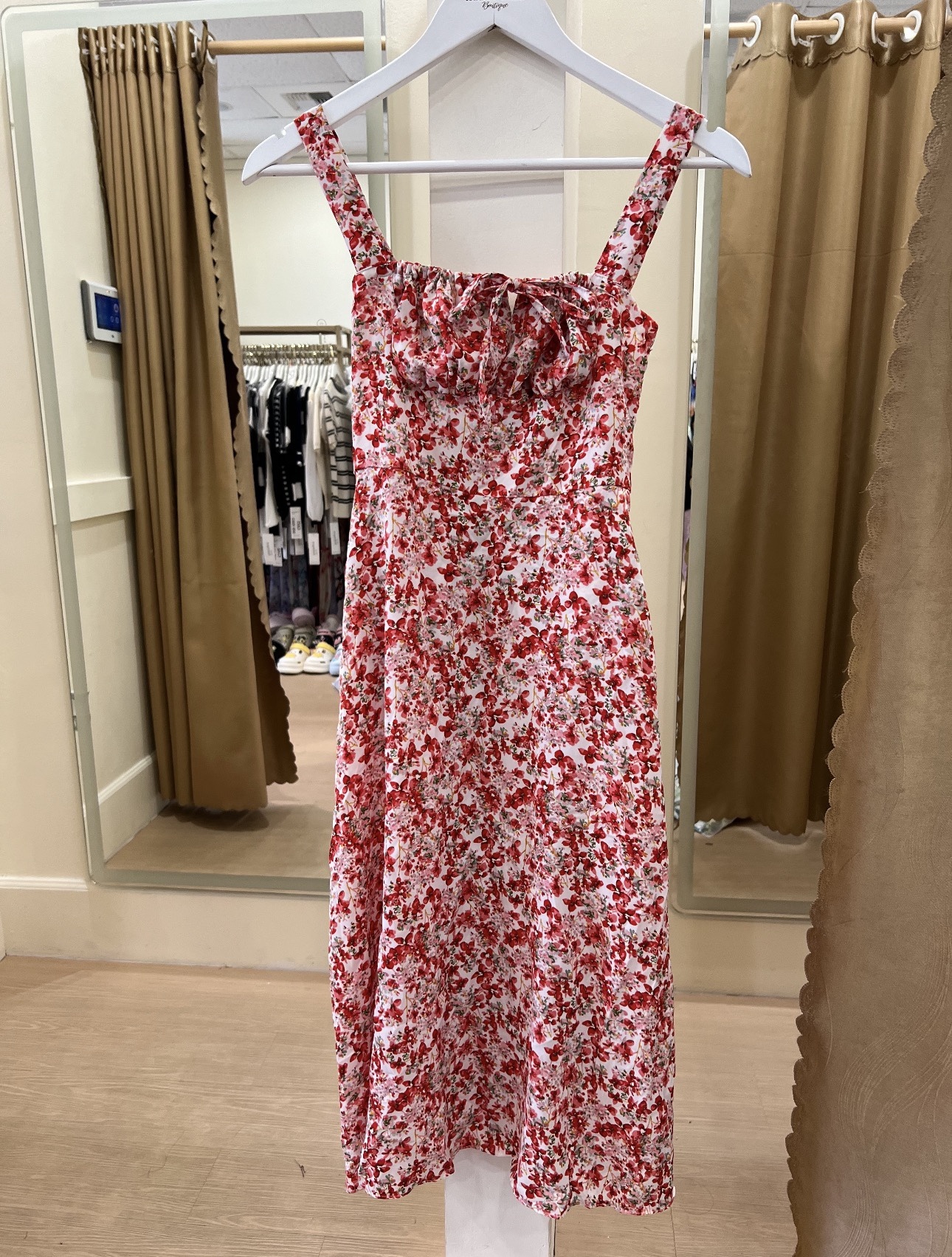 V880. MAXI DRESS DAY•