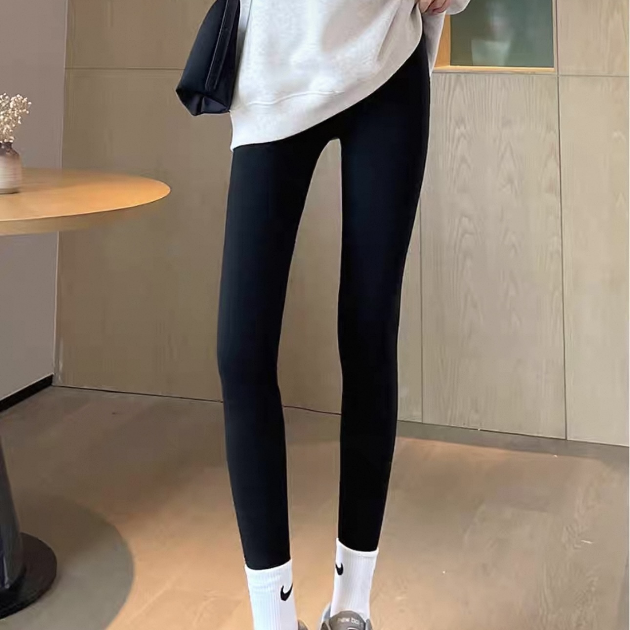 5407. BLACK LONG BOTTOM