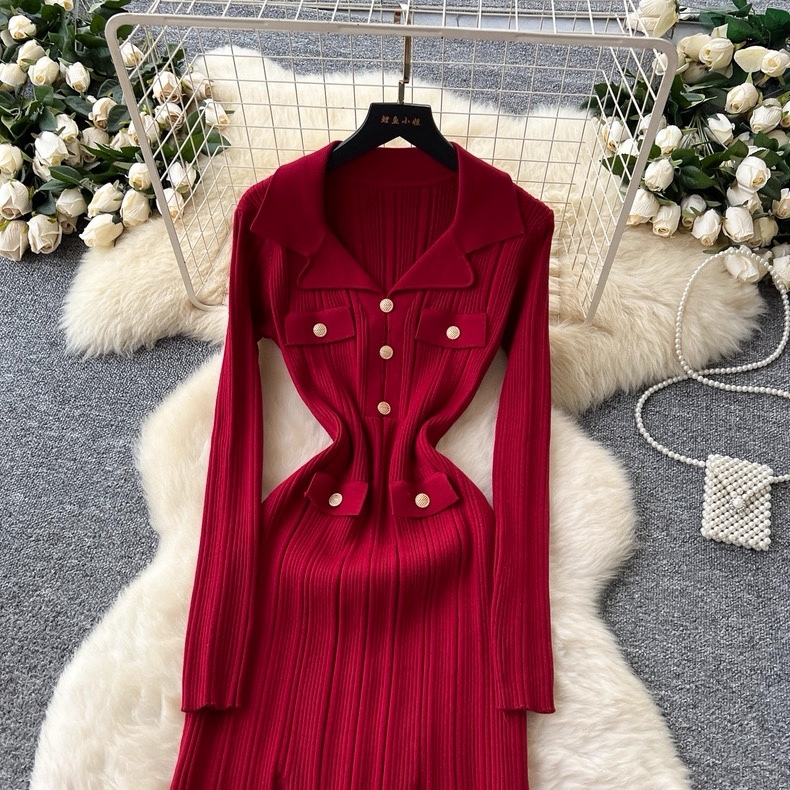 R50. RED LONG DRESS