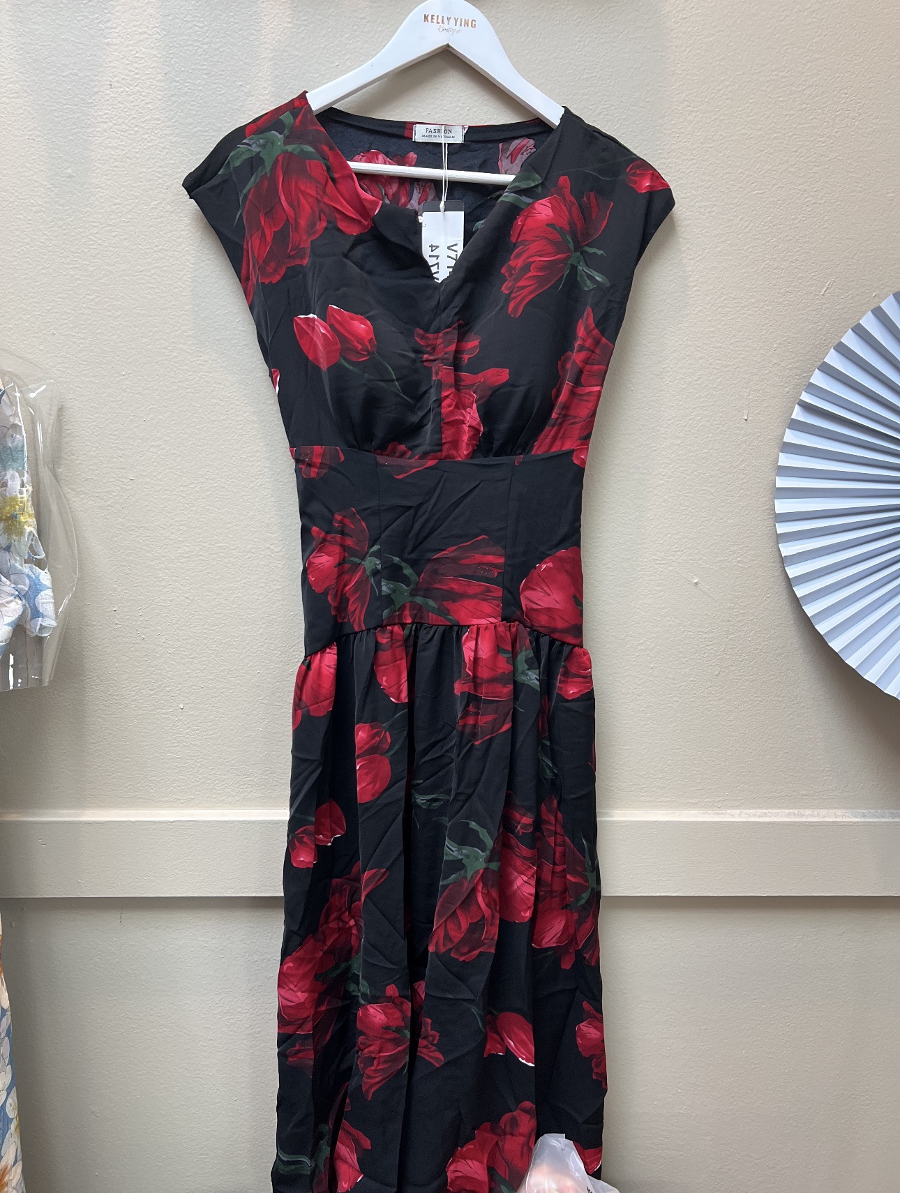 V715. MAXI DRESS