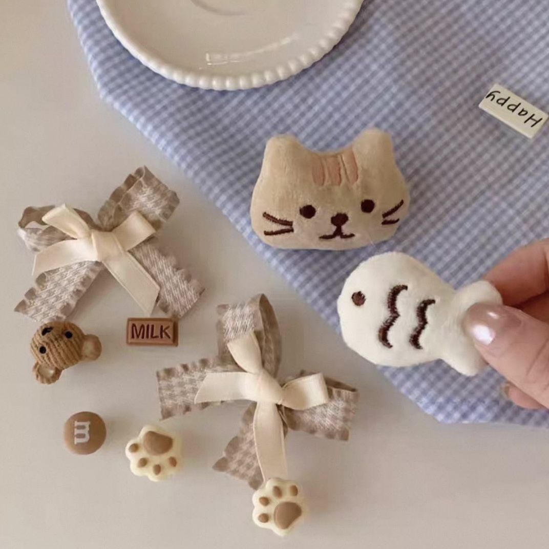 A460. CROCS CAT BLACK