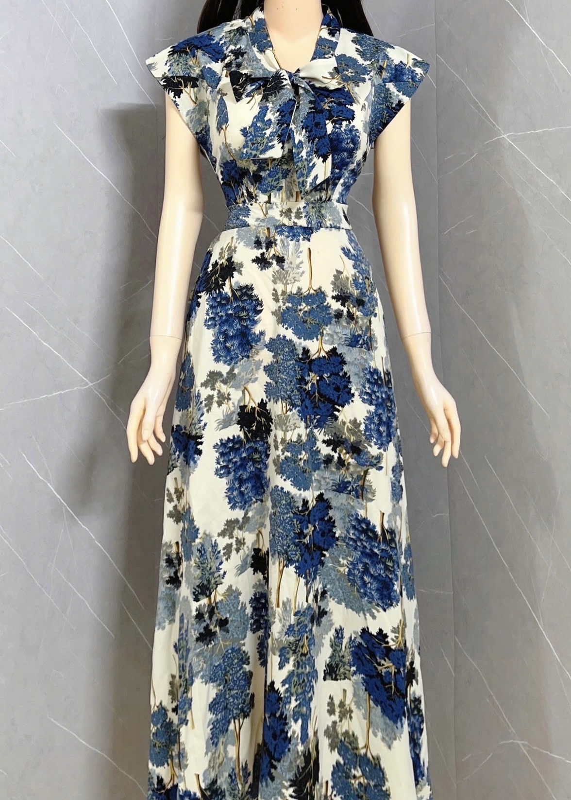 V141. ĐẦM MANGO