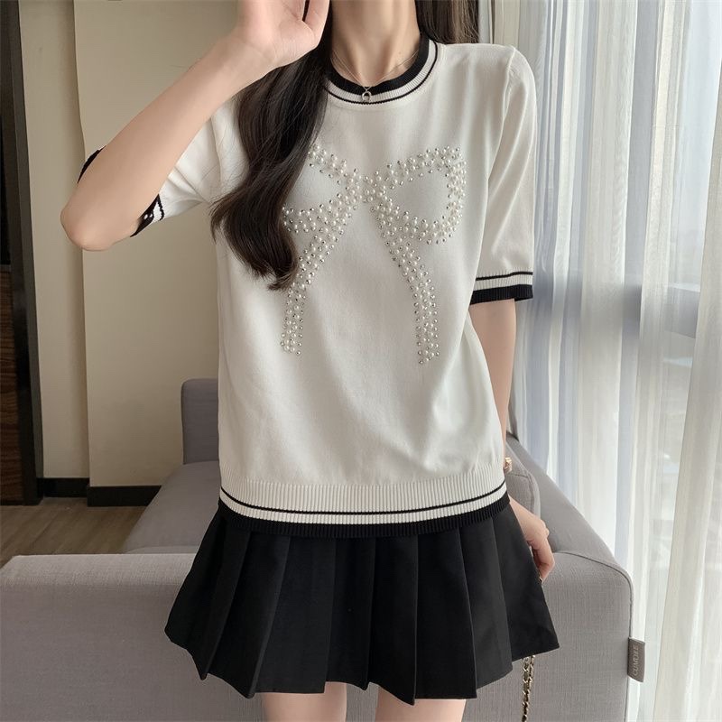 C713. WHITE BOW SHORT SLEEVES TOP