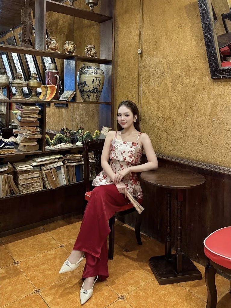 A415. SET HAI DAY GAM HOA DO