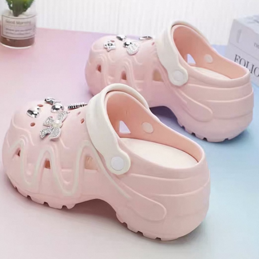 A504. CROCS BOWTIE PINK