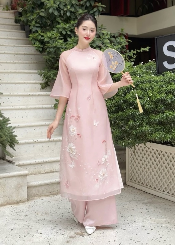 A430. AD HOA BUOM HONG