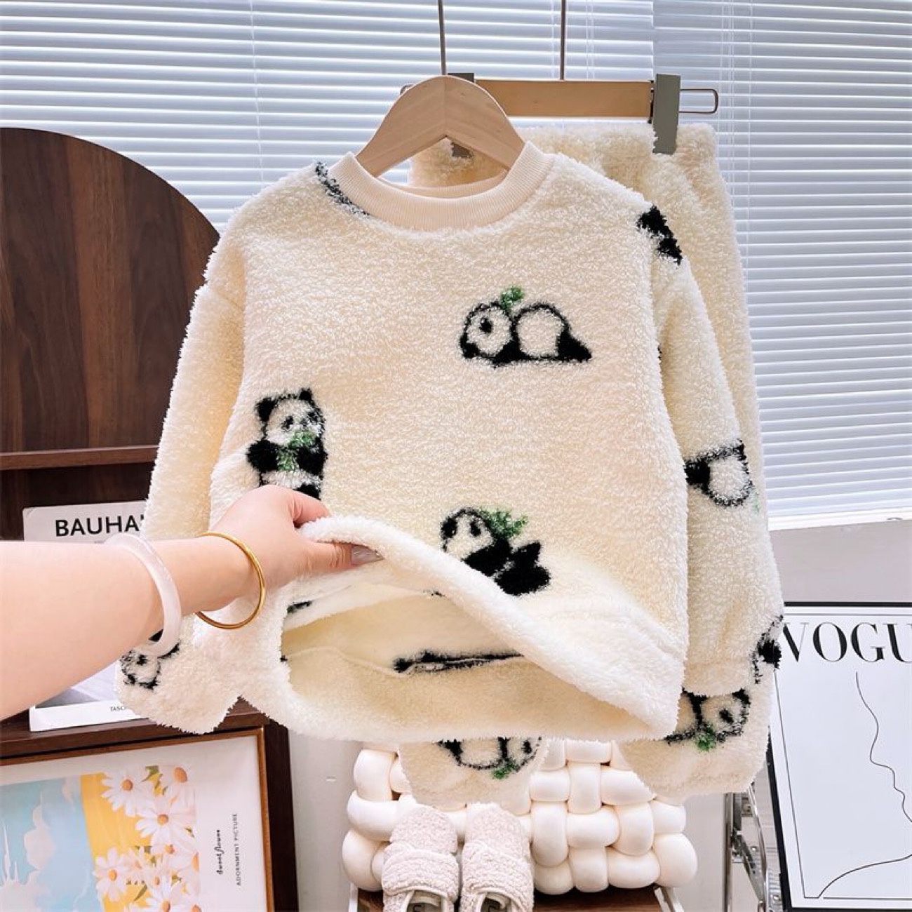 P27. KID PIJAMA PANDA WHITE