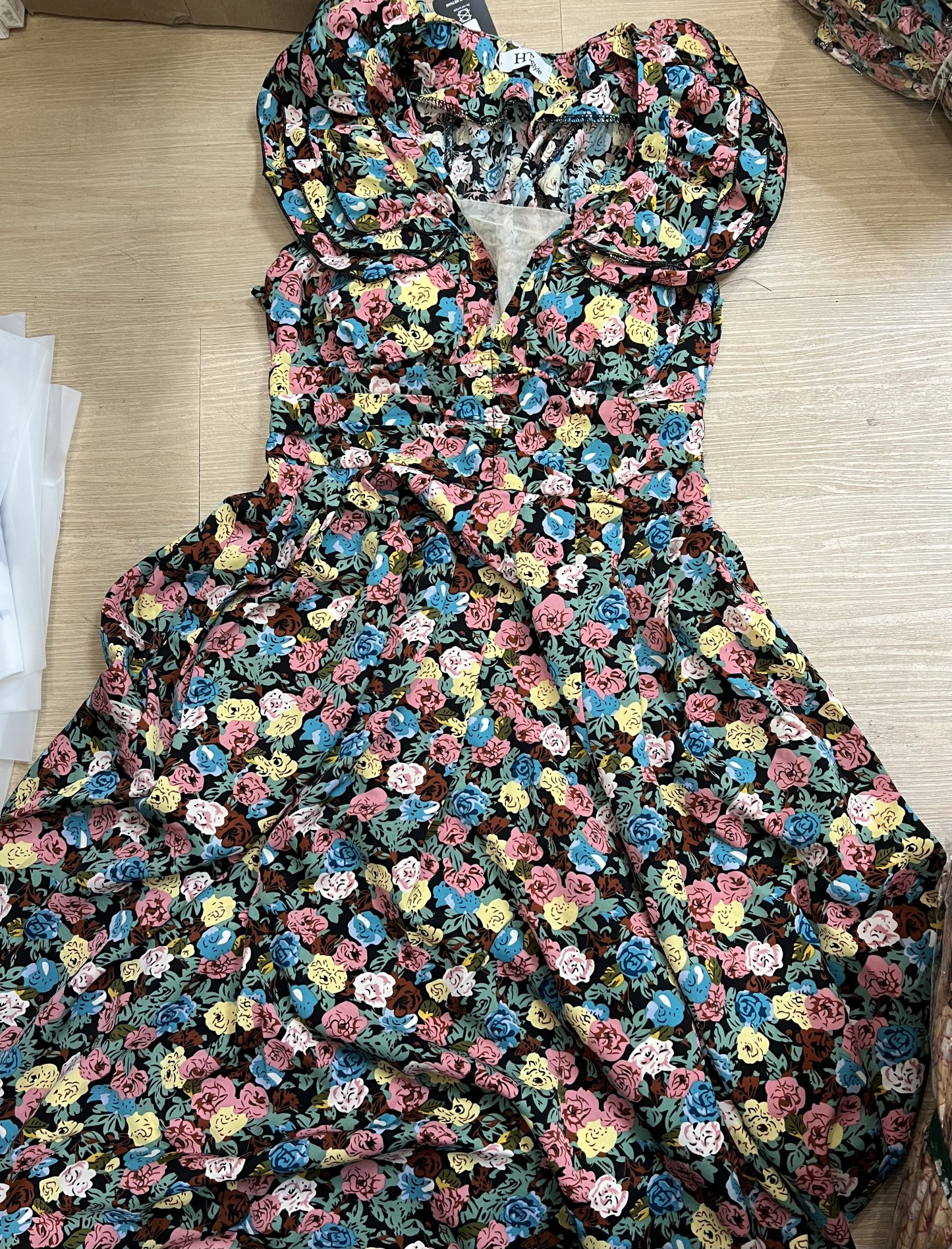 V613. MAXI DRESS