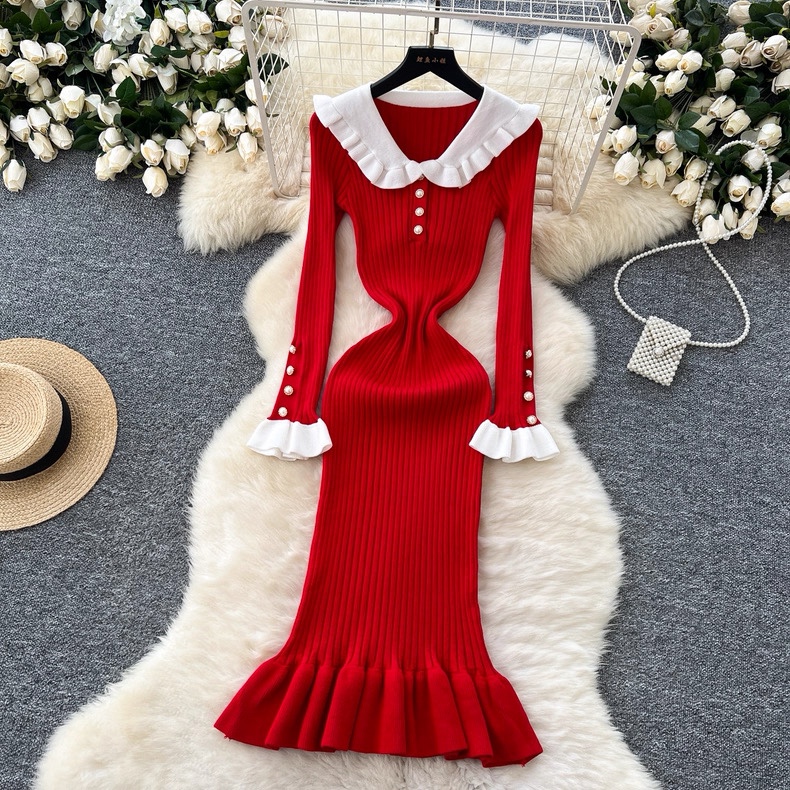 R20. RED LONG DRESS