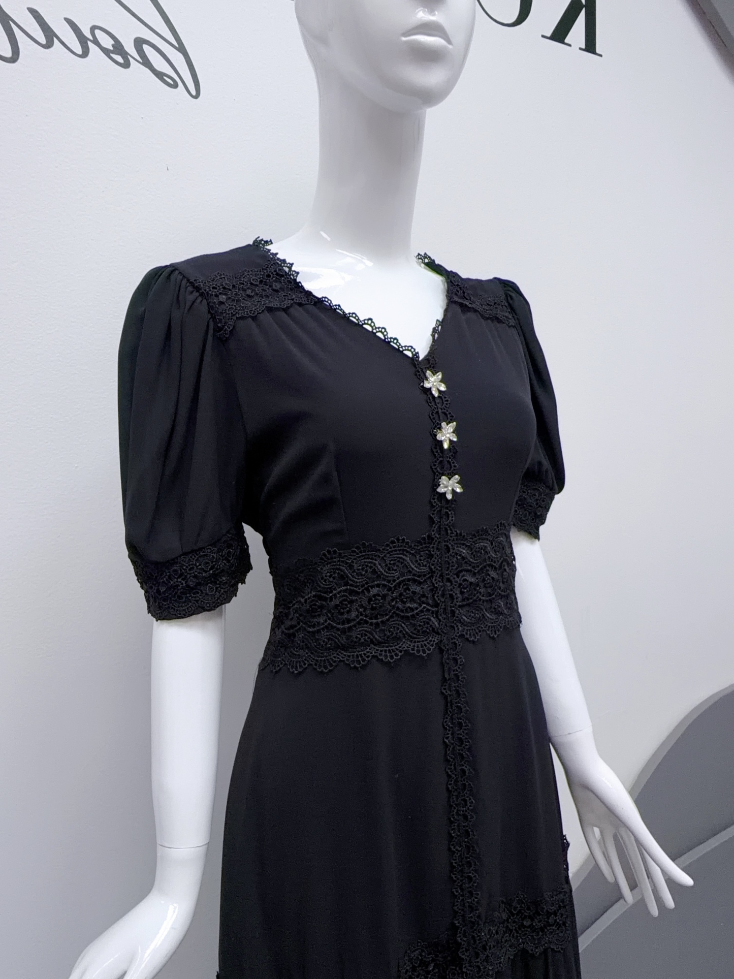V308. HOA CRYSTAL BLACK DRESS