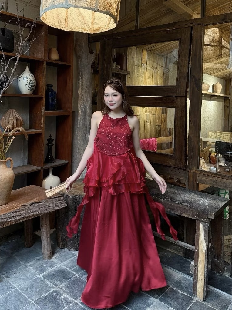 A409. SET AD CACH TAN GAM LUA DARK RED