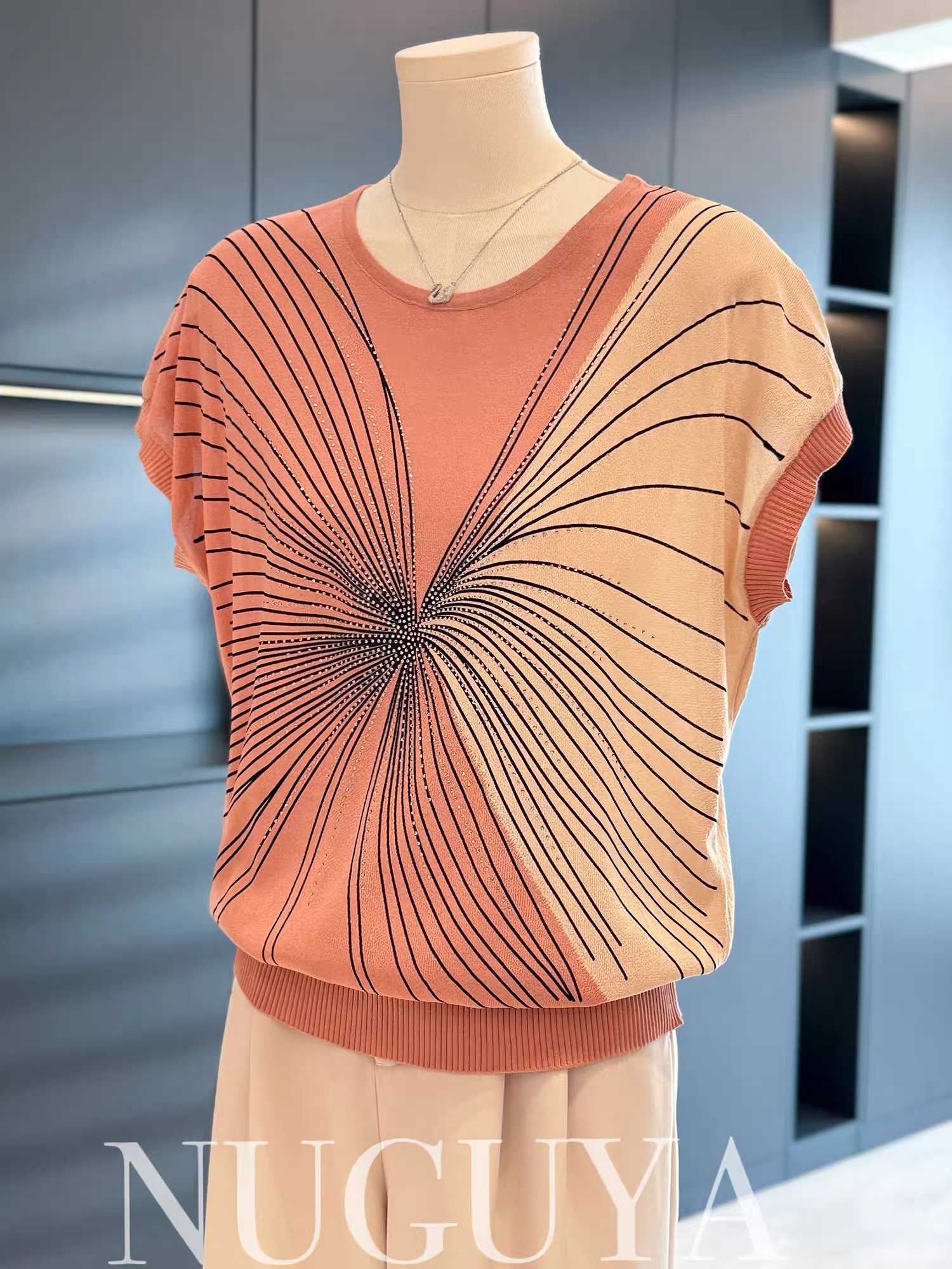 C935. MONGTOGHI TOP PINK
