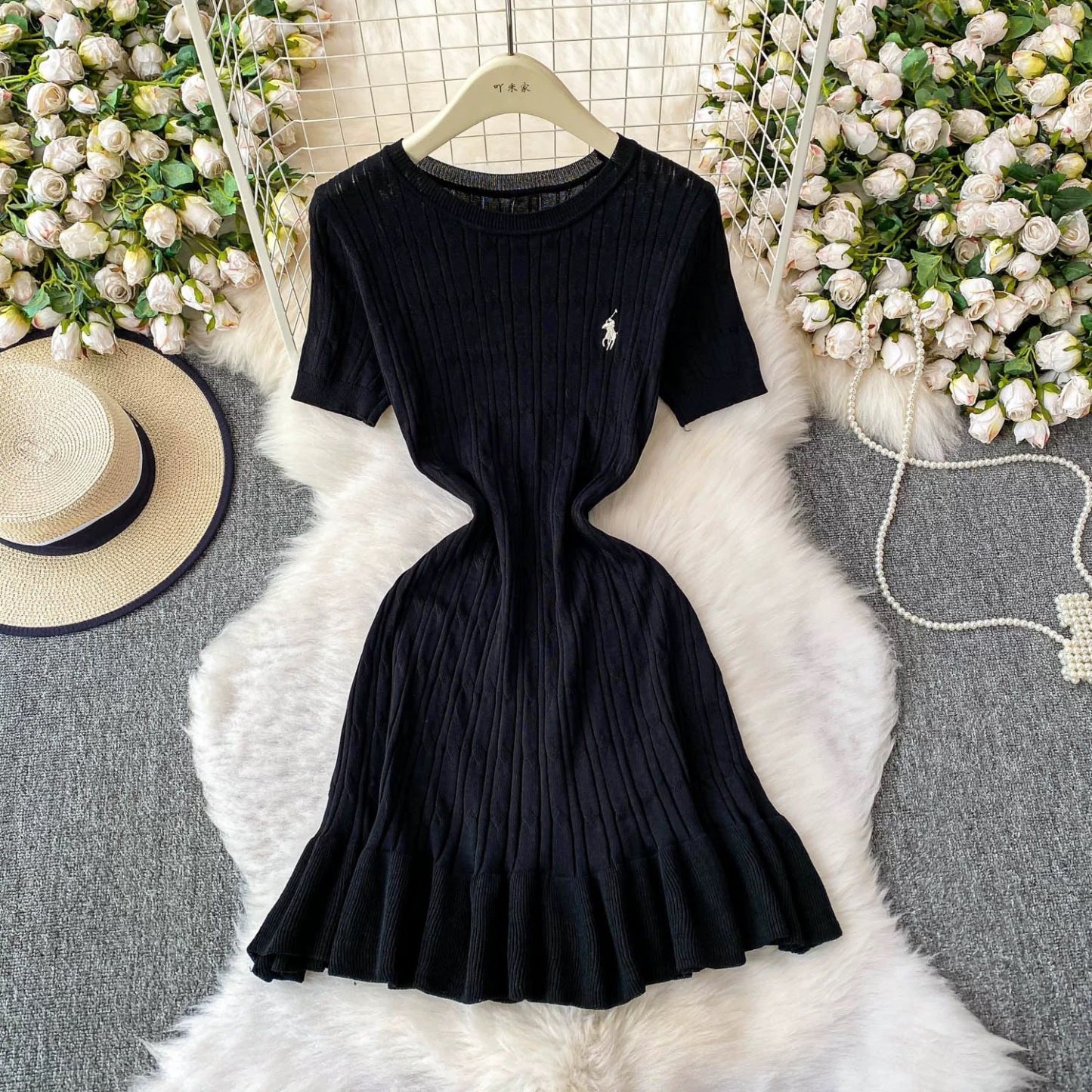 8319. DRESS EXCLUSIVE BLACK