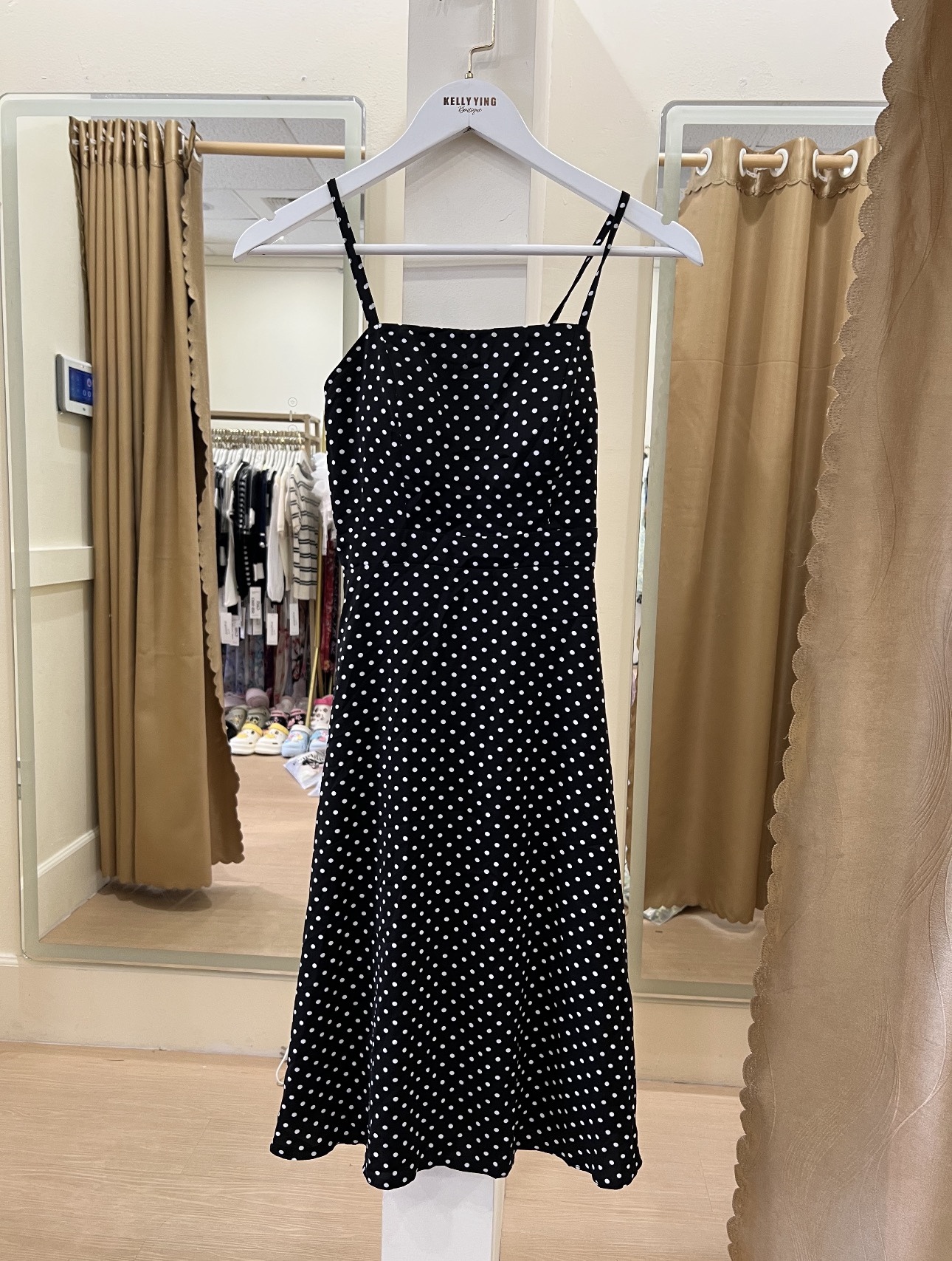 V886. MAXI DRESS DAY•
