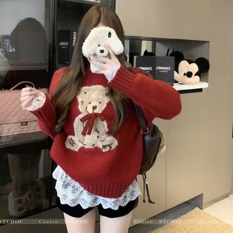 R11. RED BEAR CHRISTMAS SWEATER