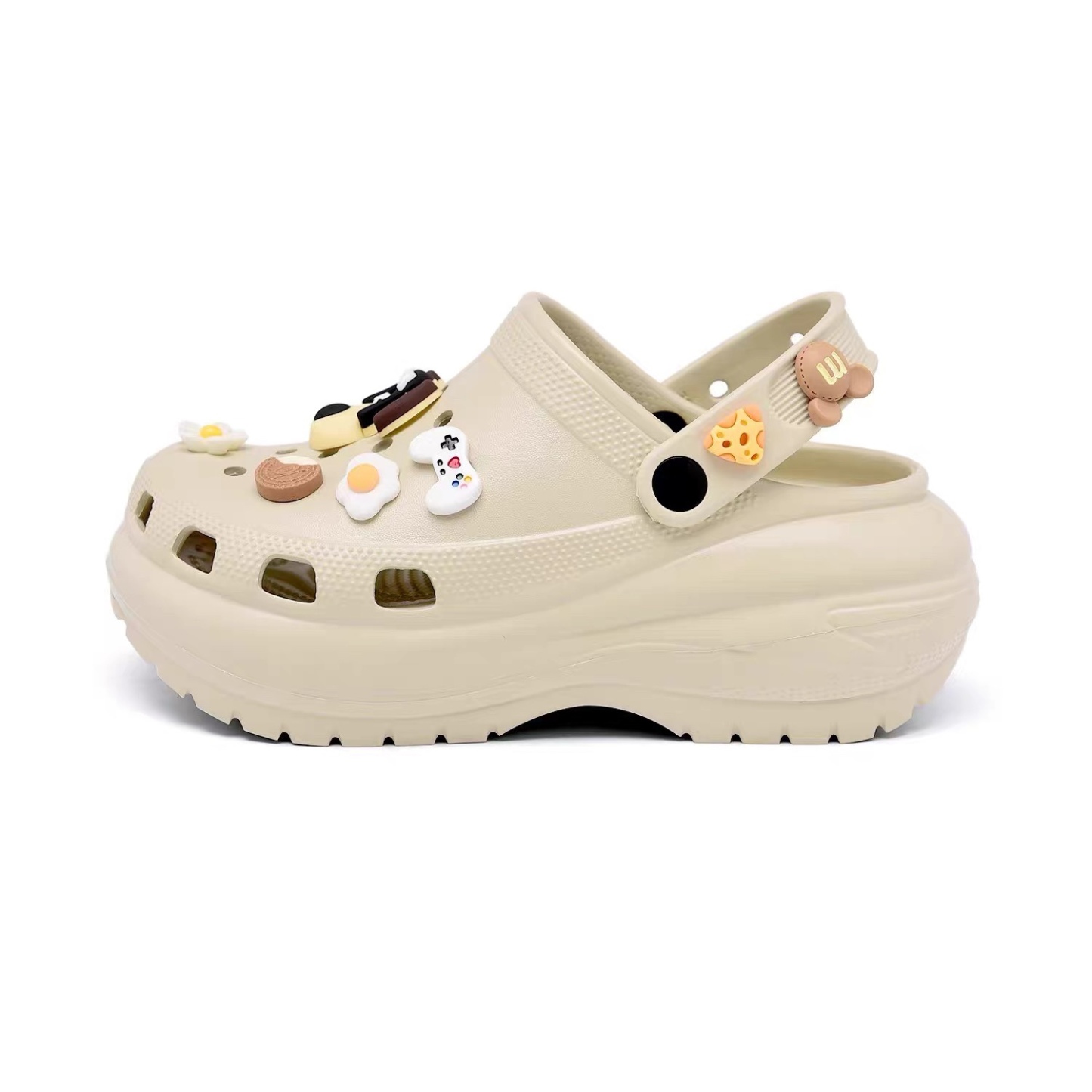 A474. CROCS PUPPY NUDE