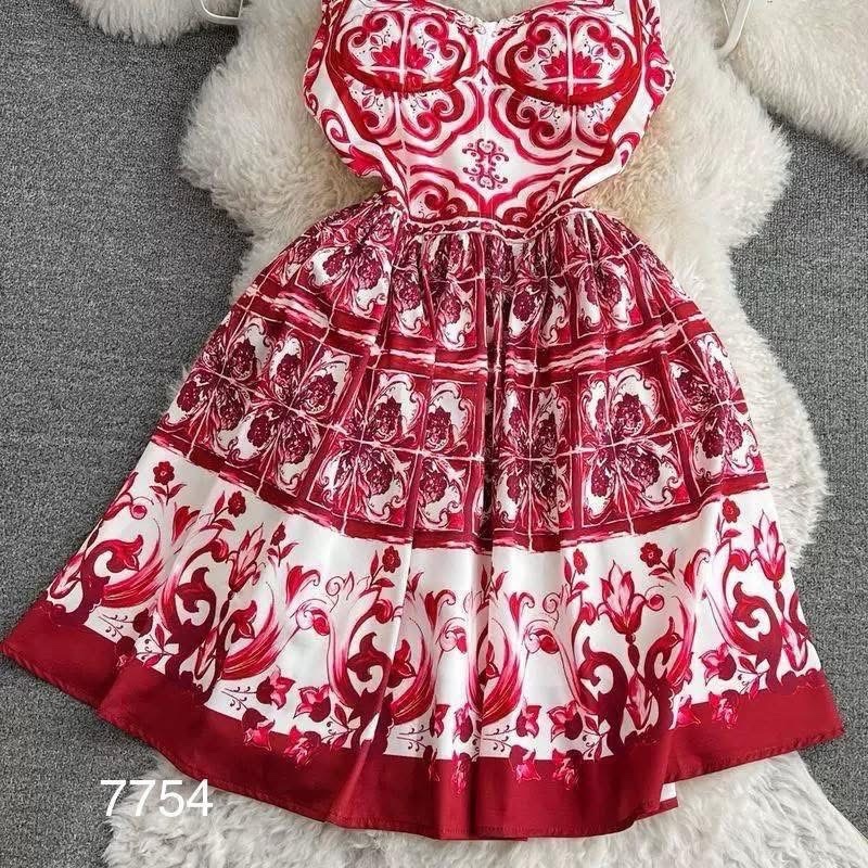 7754. RED DRESS (EXCLUSIVE)