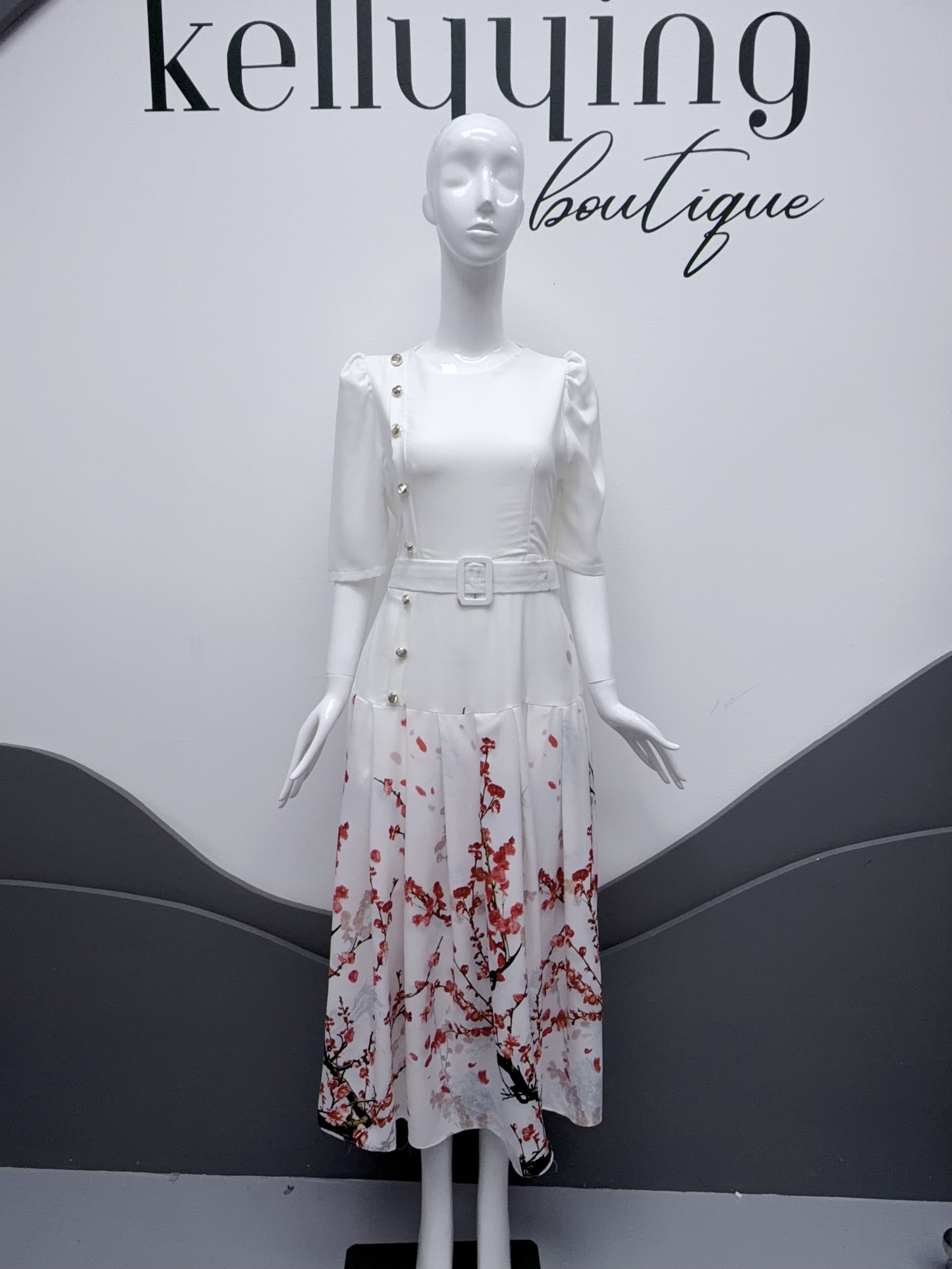 V316. HOA WHITE DRESS