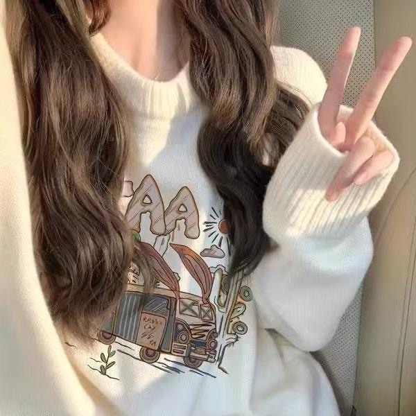 T208. SWEATER  WHITE