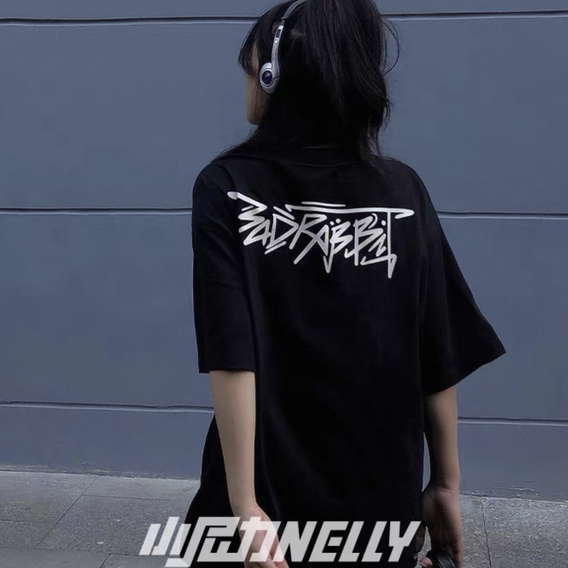 1682. BUNNY BLACK TEE