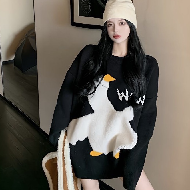 T369. SWEATER BLACK DUCK