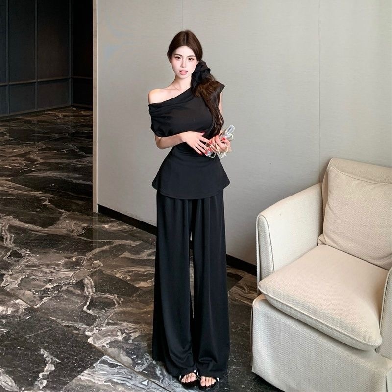 6713. SET LONG BLACK