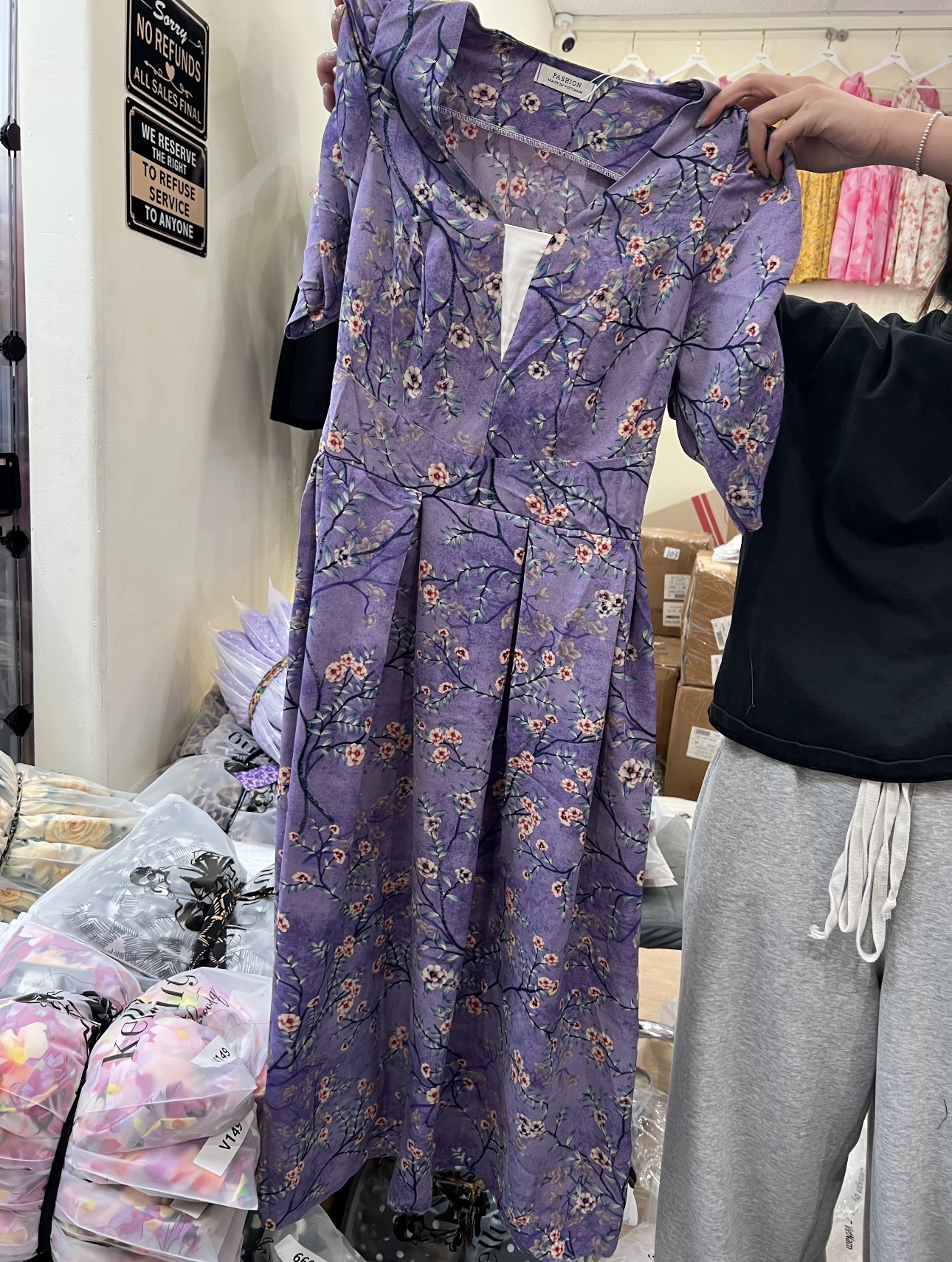 V729. MAXI DRESS