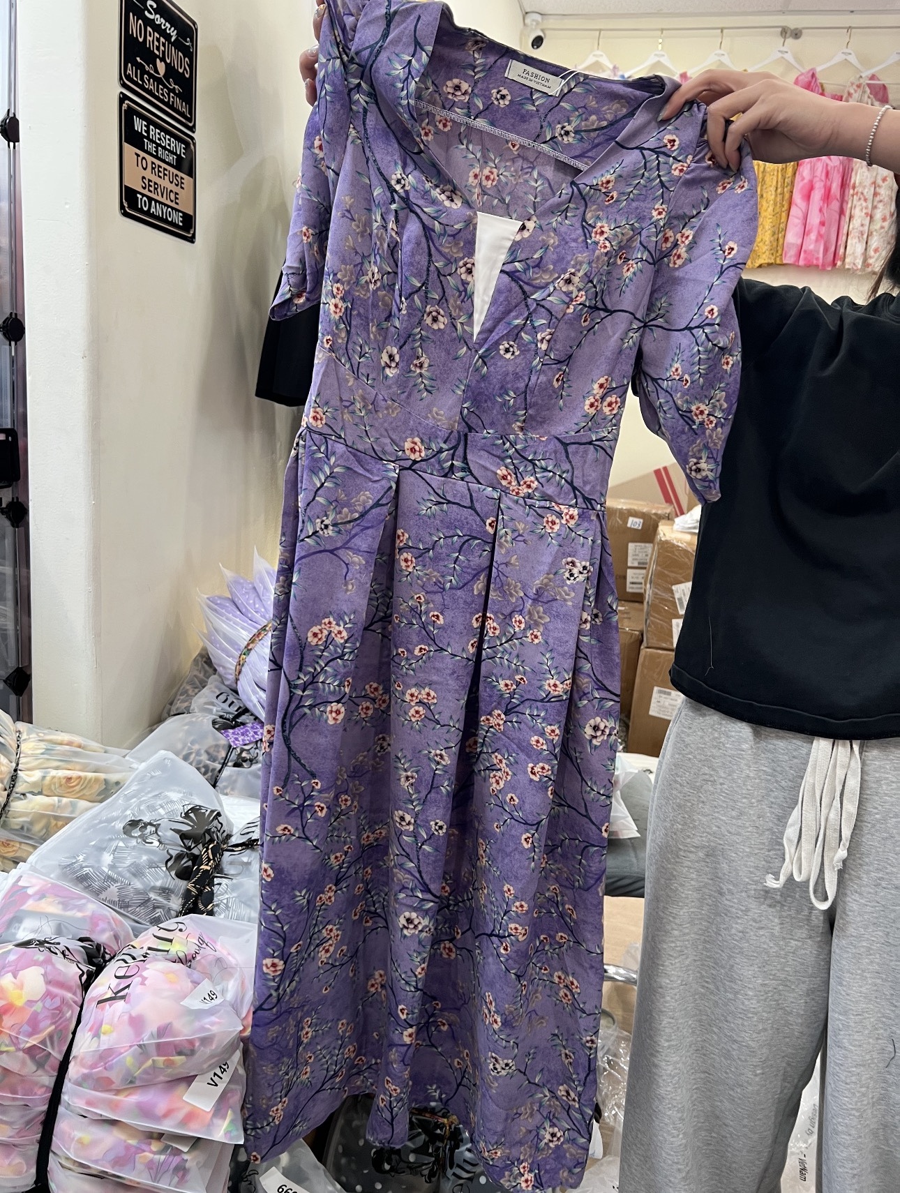 V729. MAXI DRESS