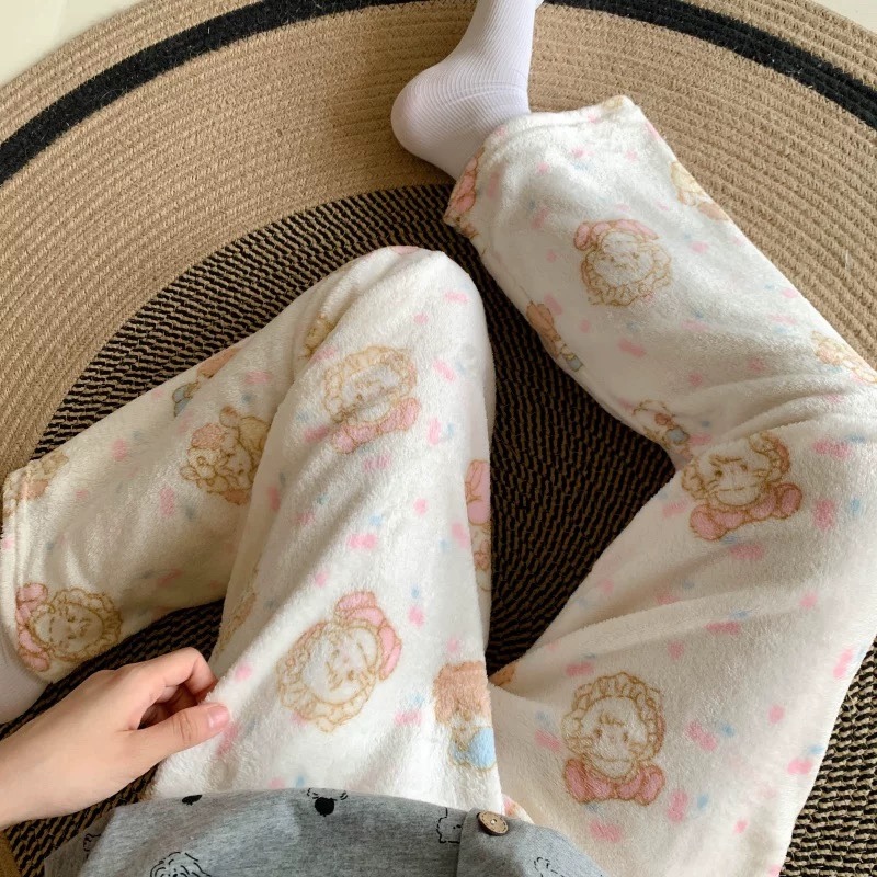 S263. WHITE BOTTOM SLEEPWEAR