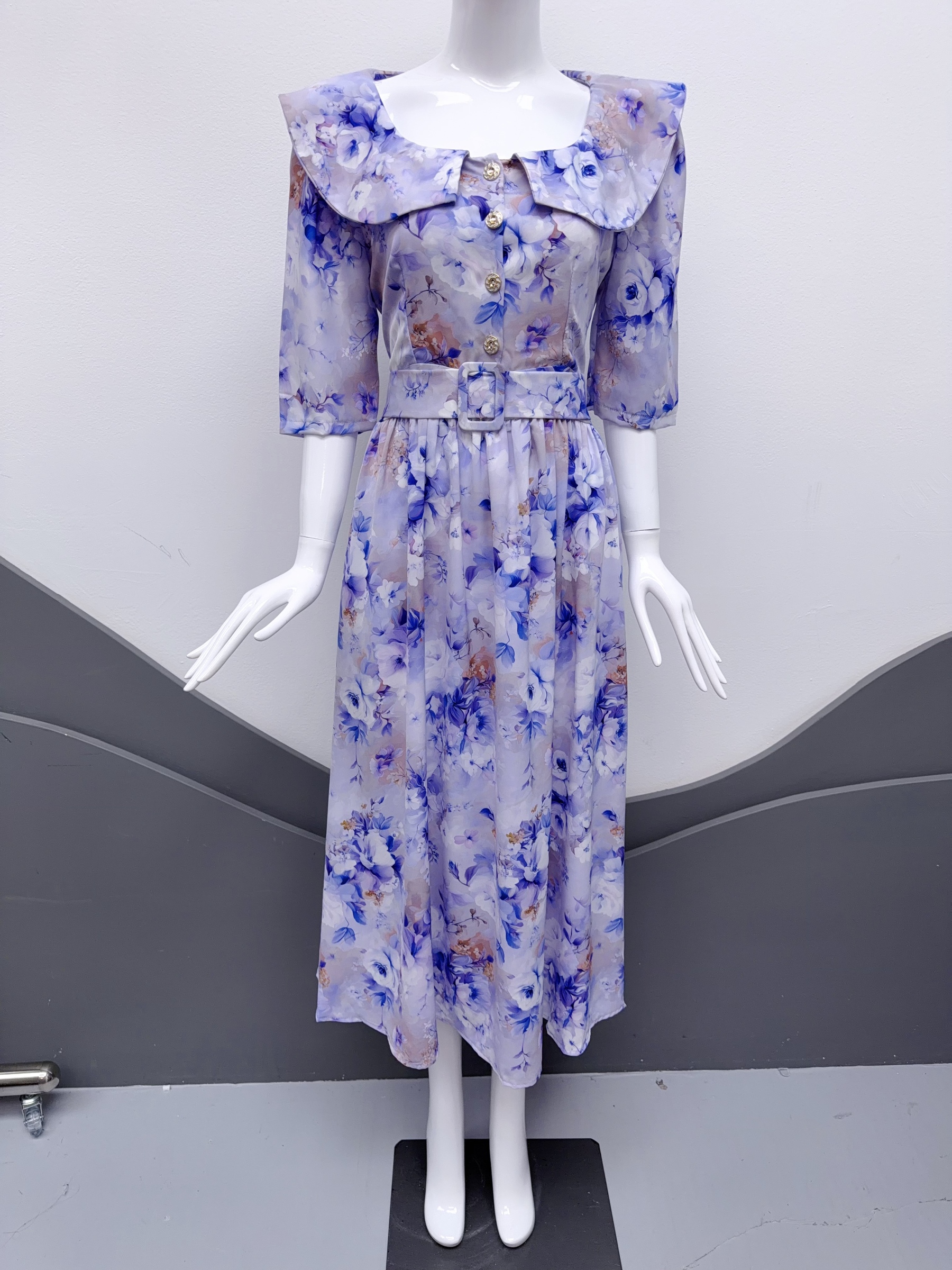 V311. HOA PURPLE DRESS