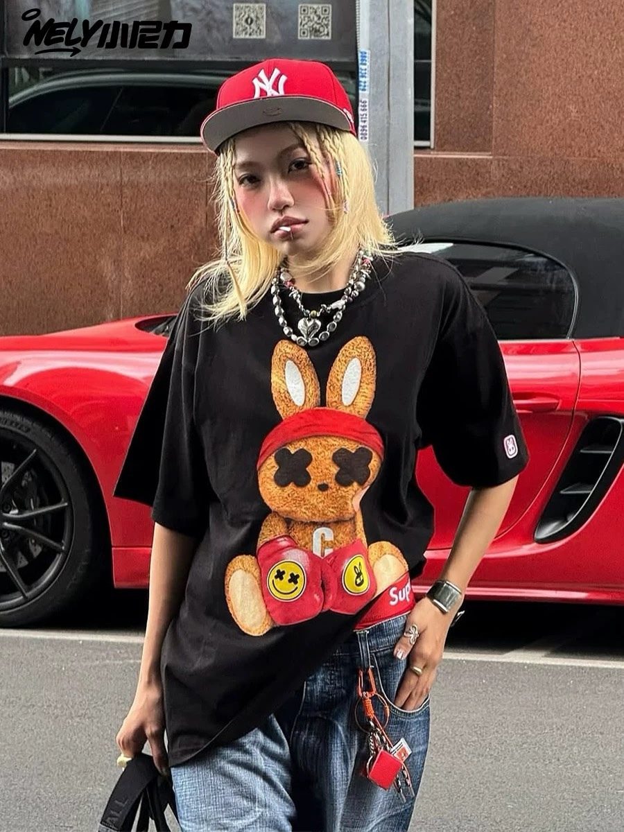 1609. RABBIT BLACK TEE