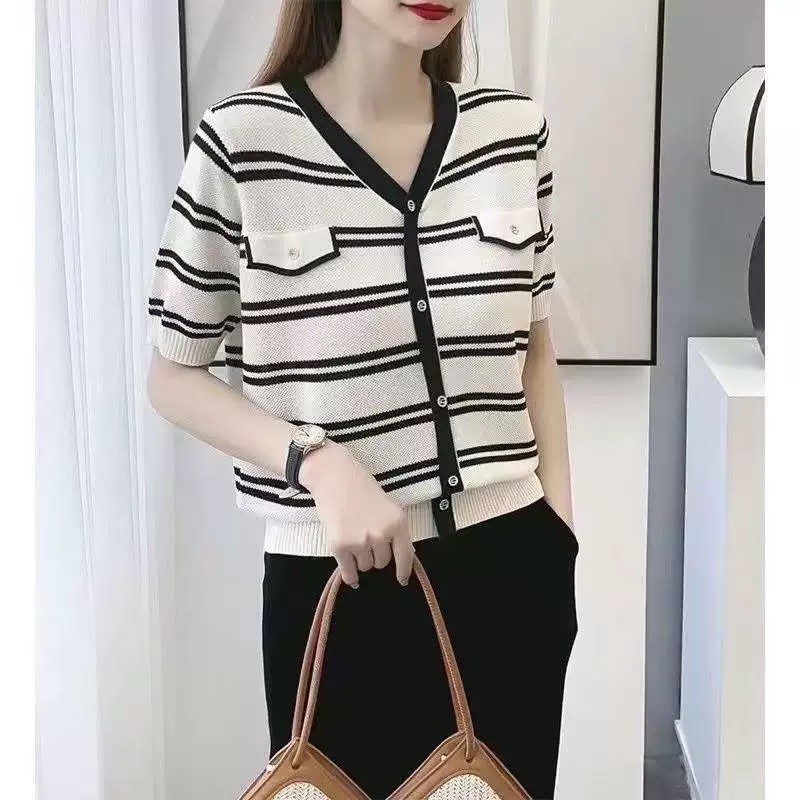 C1061. MONGTOGHI TOP WHITE