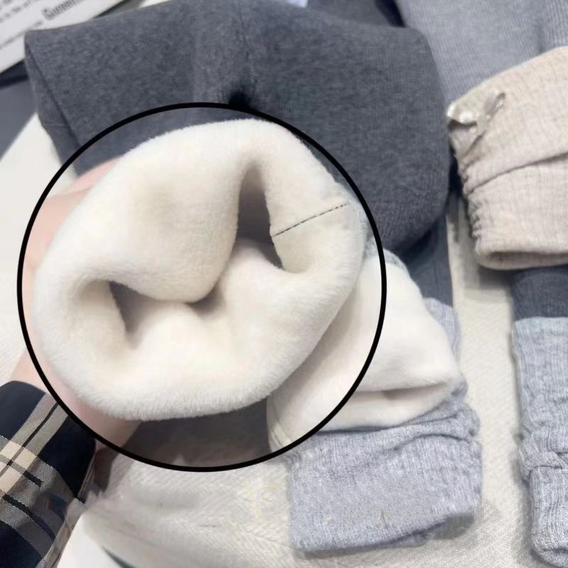 K62. LIGHT GRAY BABY BOTTOM