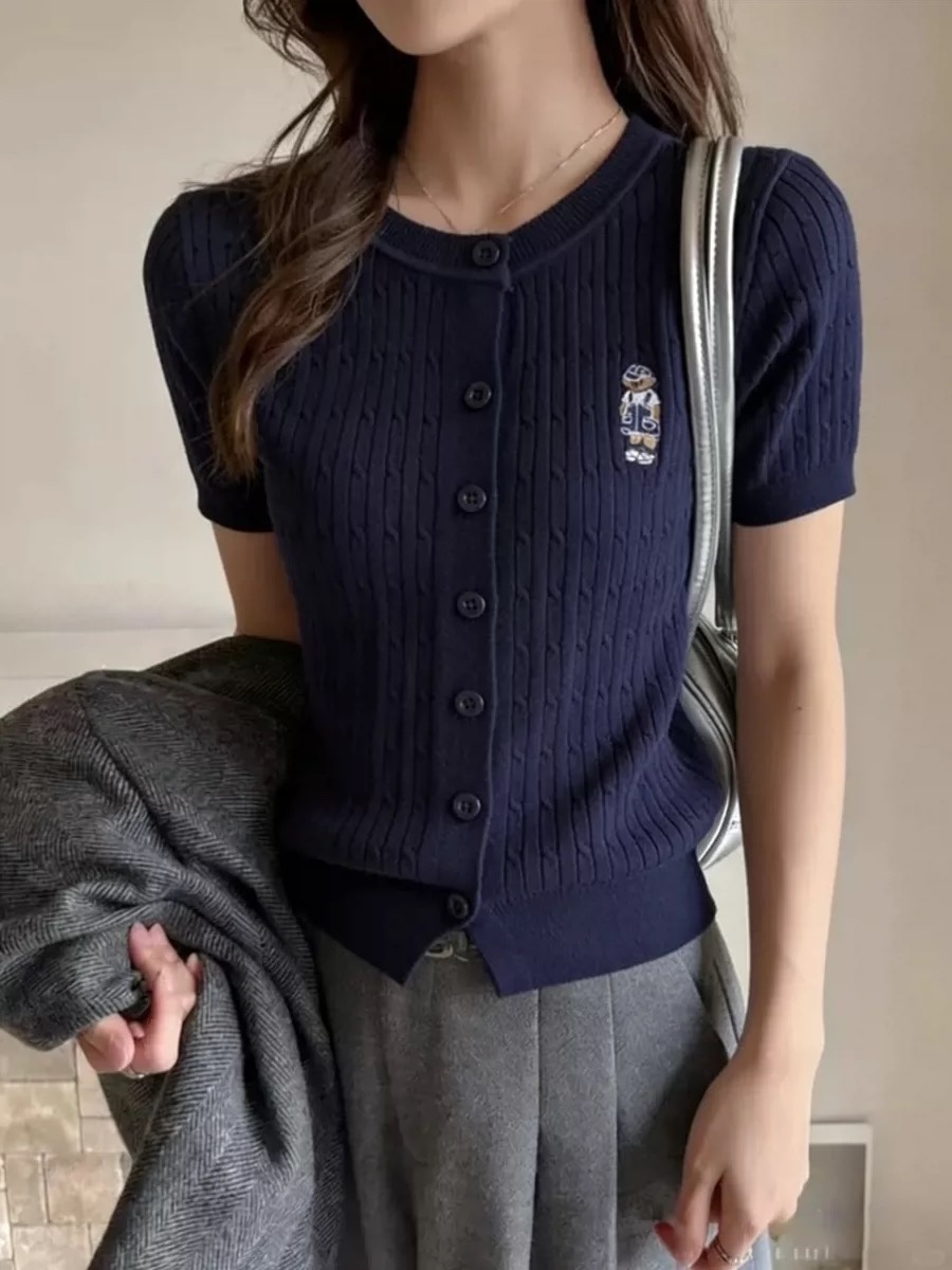 C1083. MONGTOGHI TOP BLUE