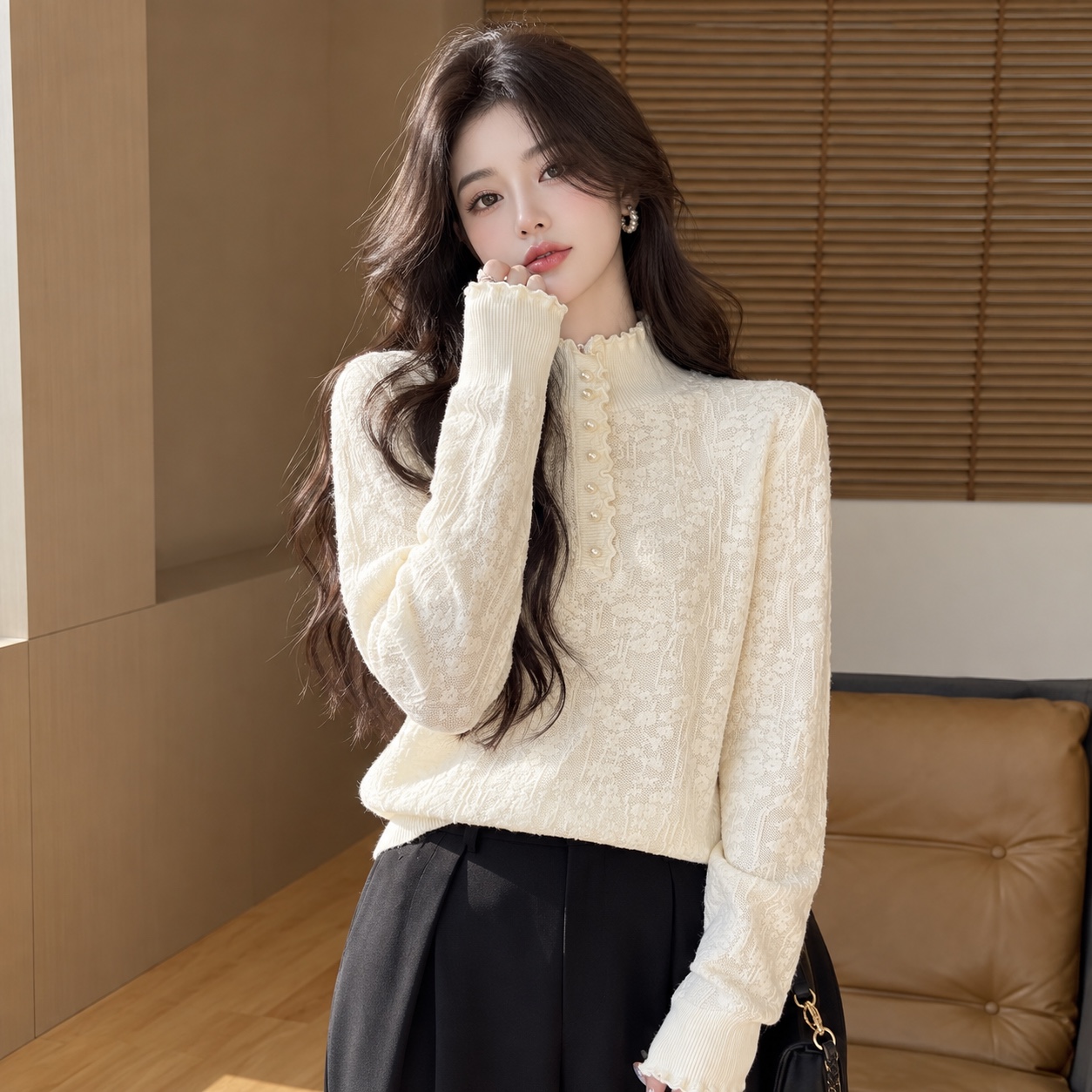 C1307. MONTAGHI TOP LONG SLEEVES WHITE