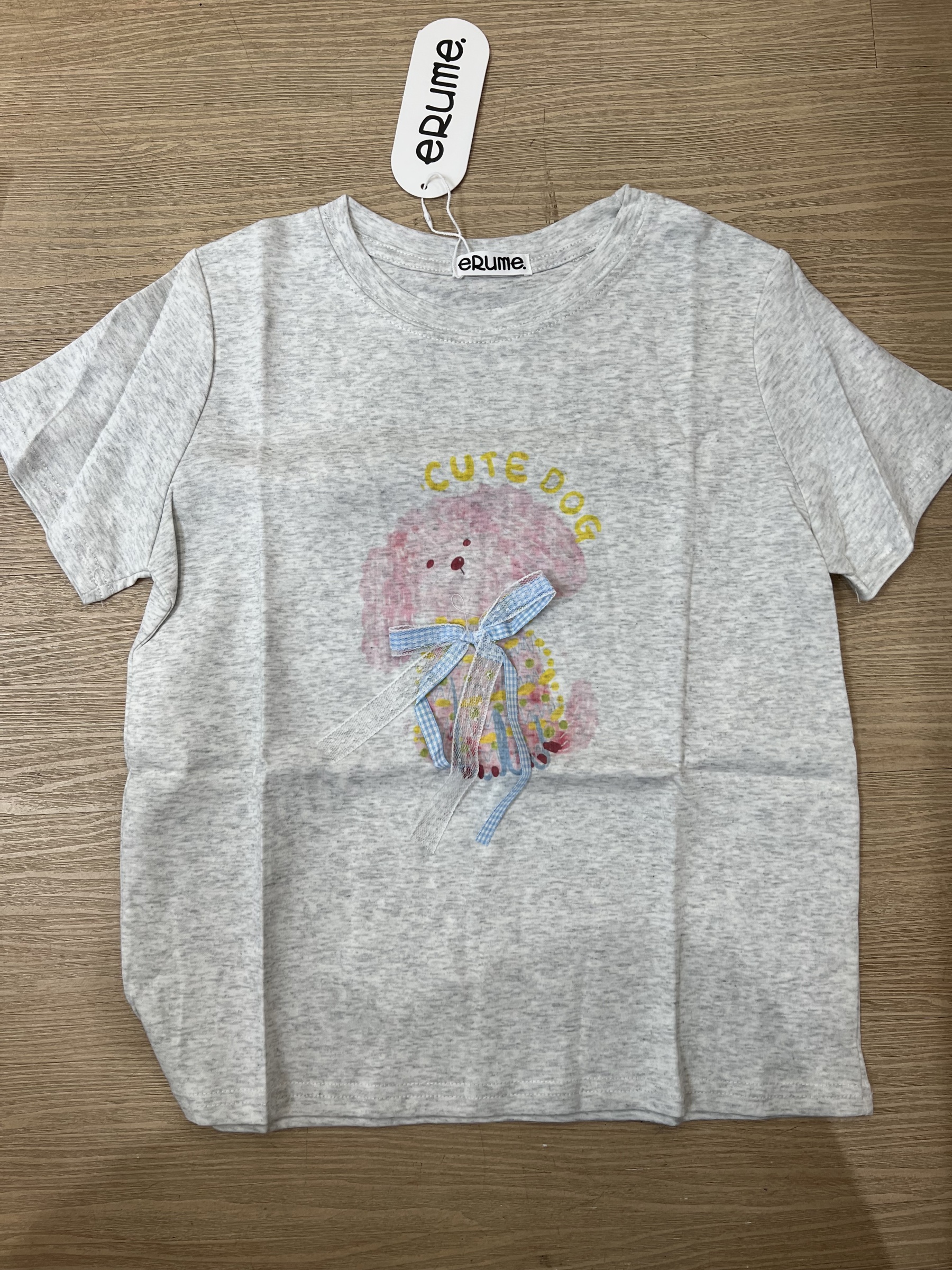 L51. TEE GRAY DOG