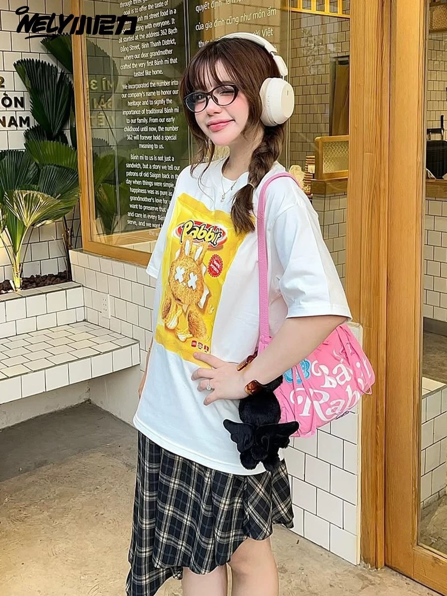 1610. SNACK RABBIT WHITE TEE