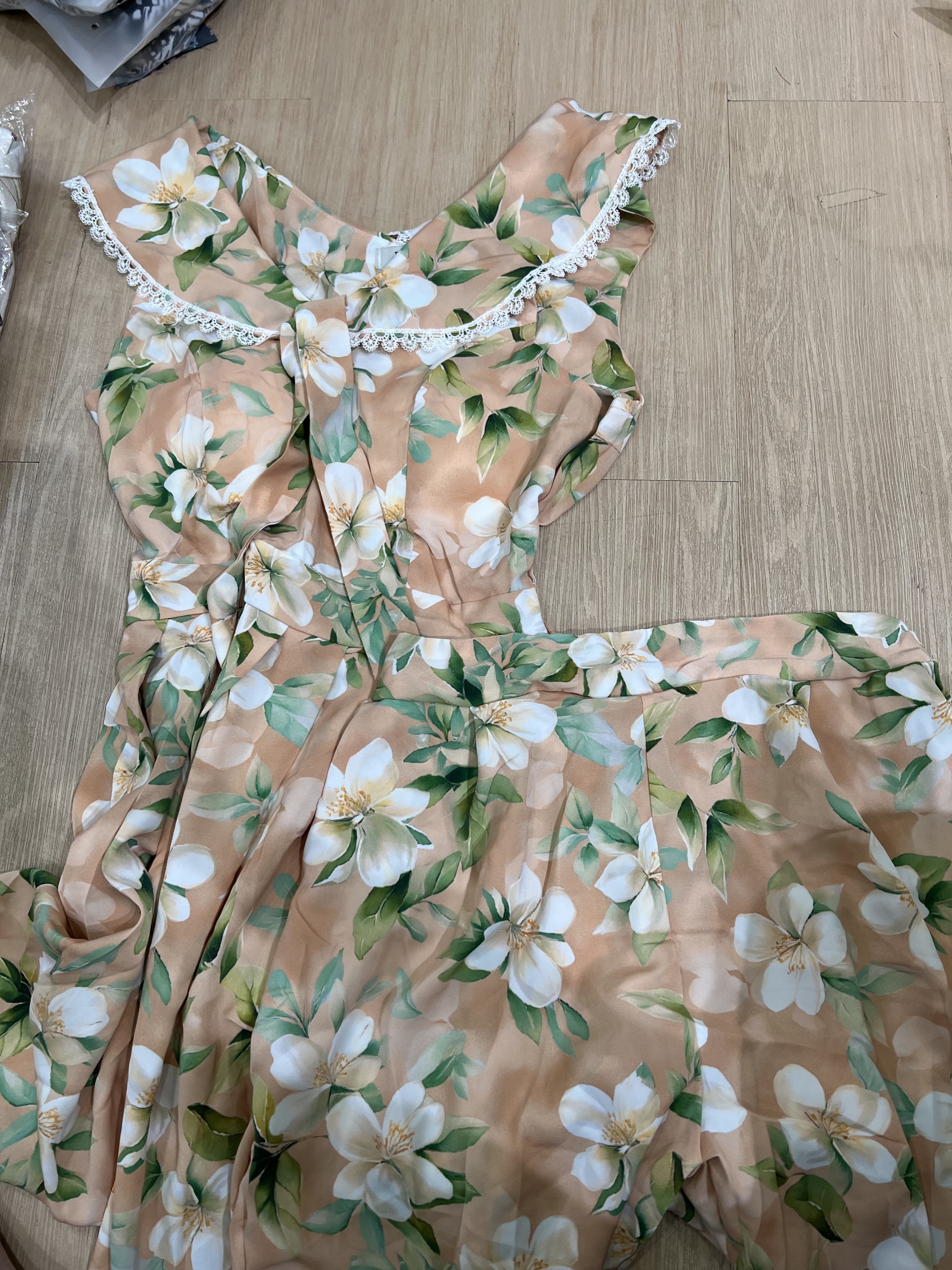 V812. MAXI DRESS