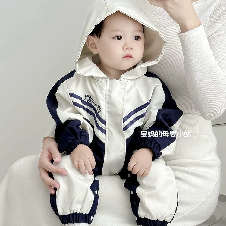 K79. WHITE BABY JUMPSUIT