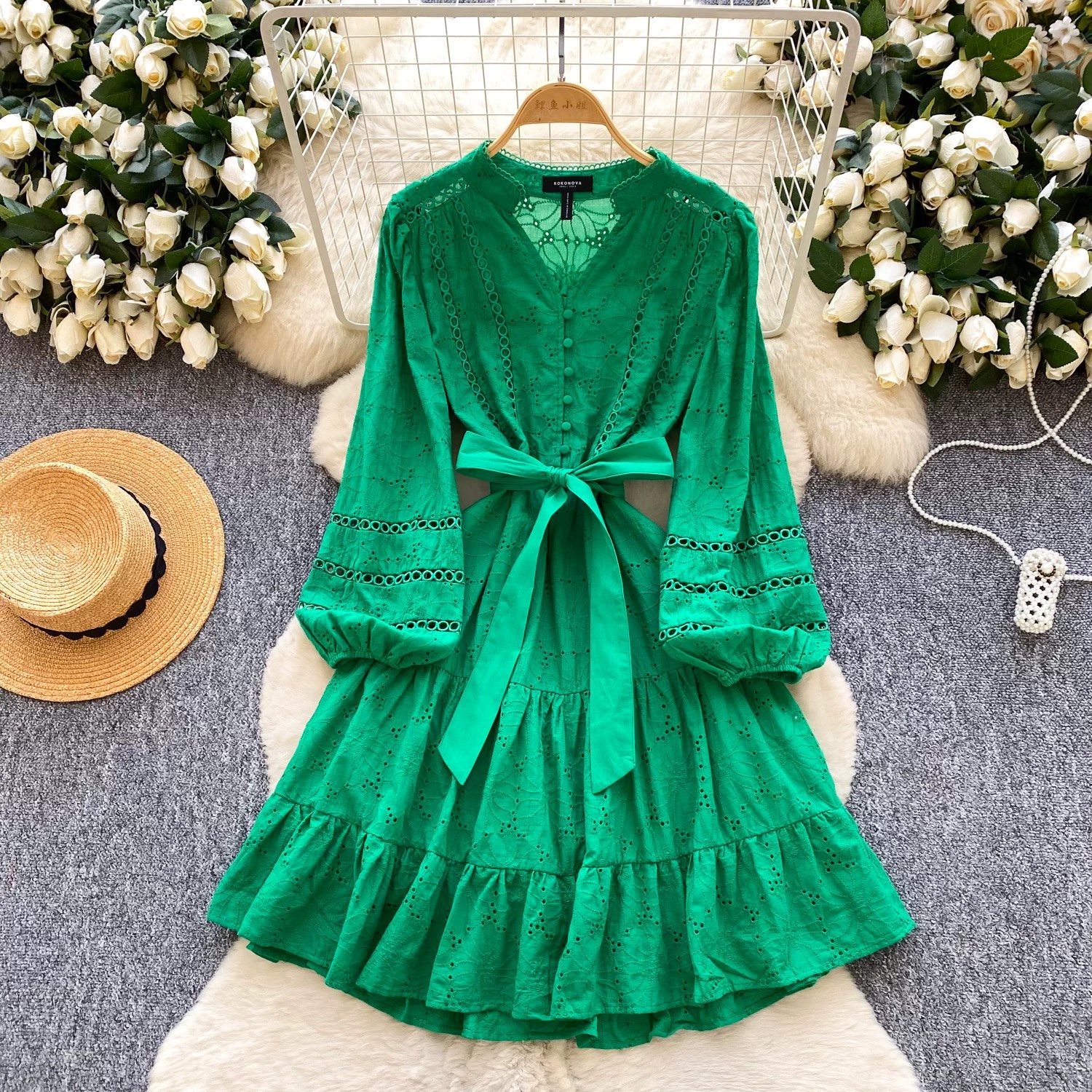 8258. DRESS EXCLUSIVE GREEN