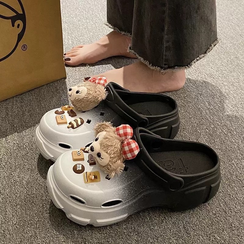 A490. CROCS BEAR BLACK