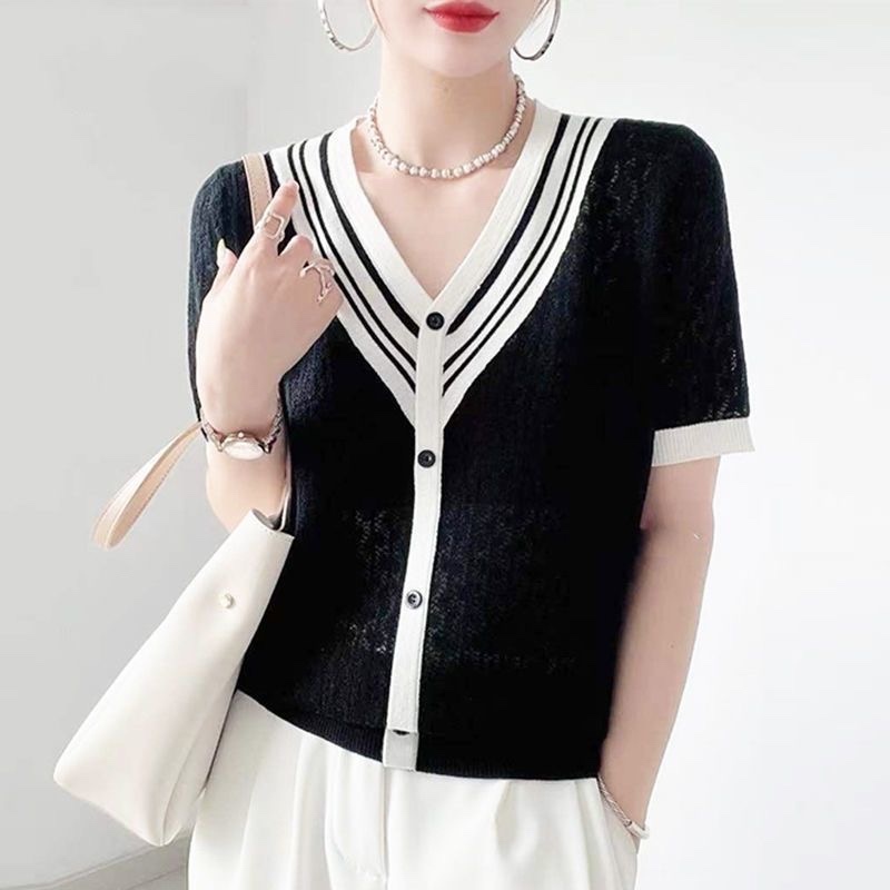 C731. BLACK SHORT SLEEVES TOP