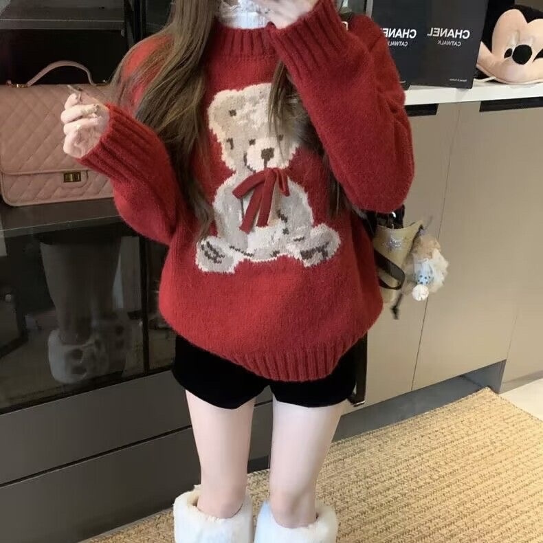 R11. RED BEAR CHRISTMAS SWEATER