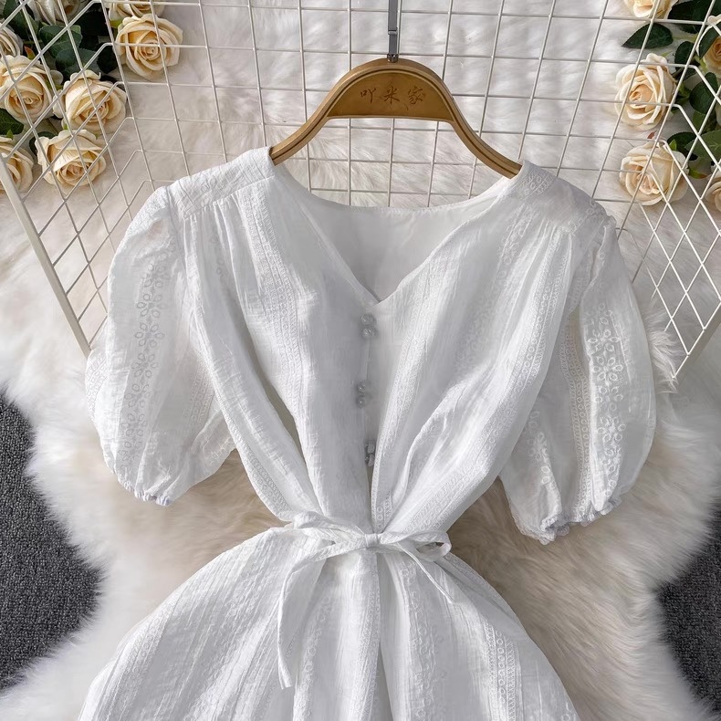 7830. WHITE LONG DRESS