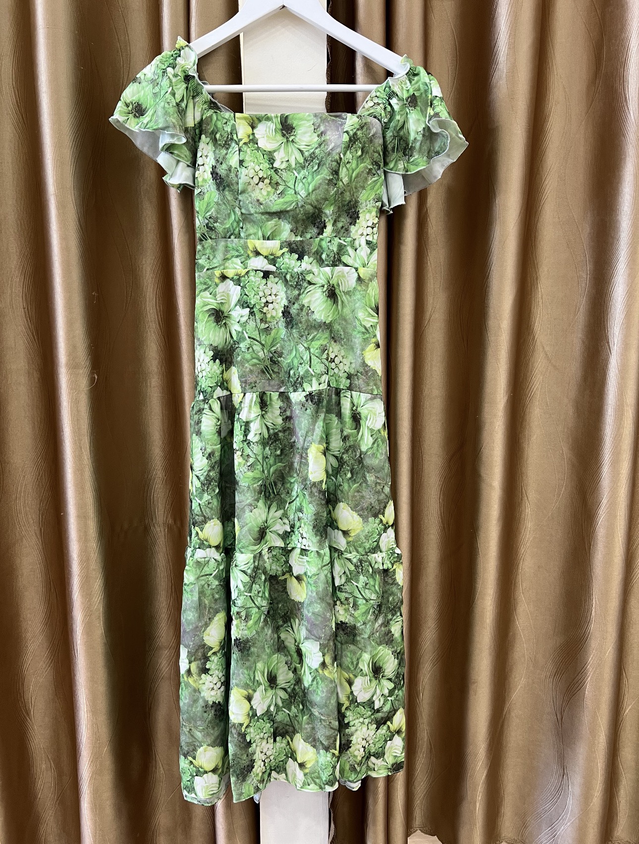 V931. MAXI DRESS CANH TIEN•