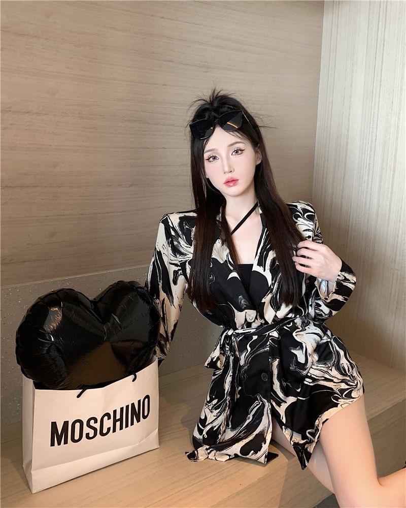 7722. BLACK SHORT DRESS