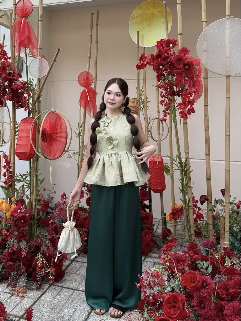 A425. SET YEM GAM XANH LA