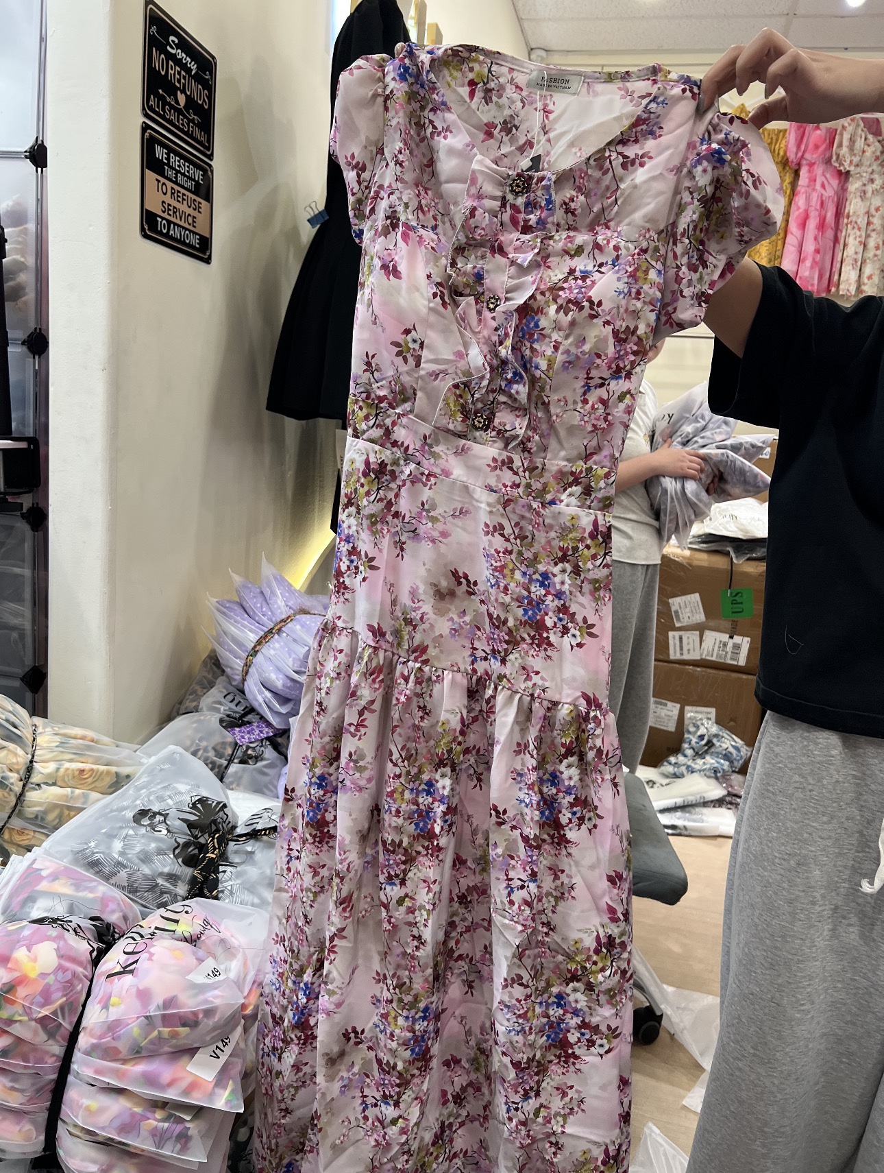 V728. MAXI DRESS
