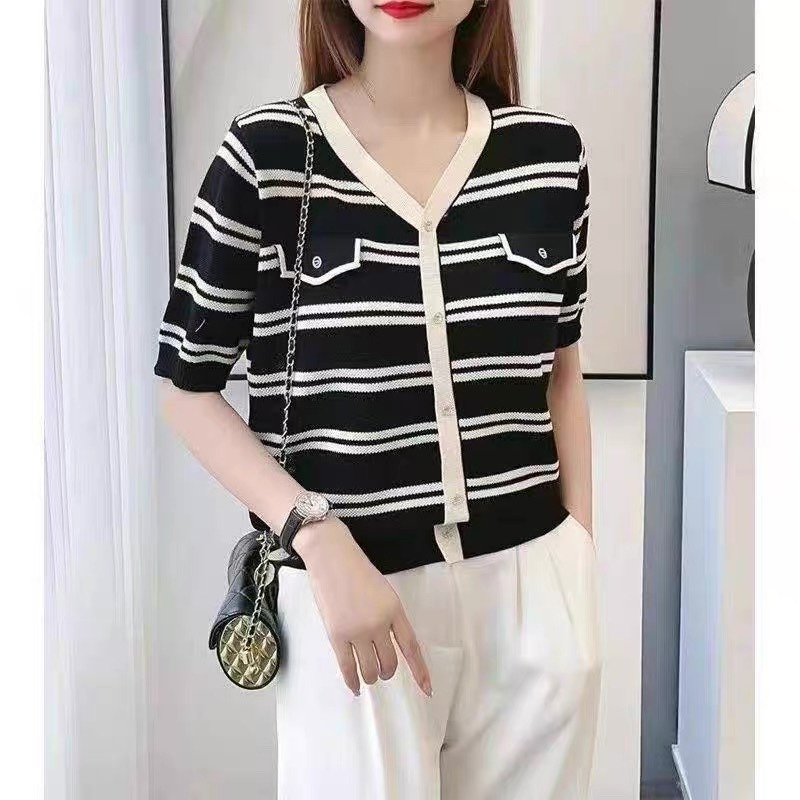 C1060. MONGTOGHI TOP BLACK